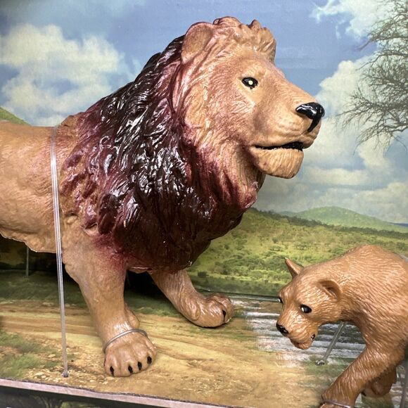 Dr Gabby Safari Adventure Lion  2 Piece Toy Set Panthera Leo - Picture 3 of 14